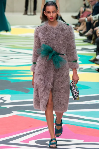 Look 38